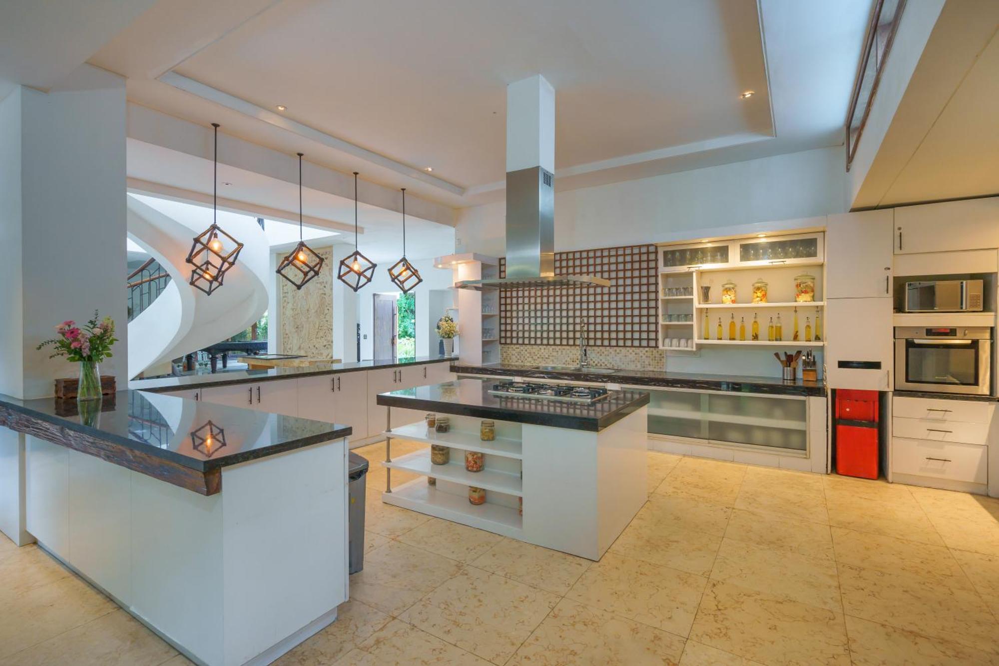 Villa Kaira Estate Canggu Екстериор снимка