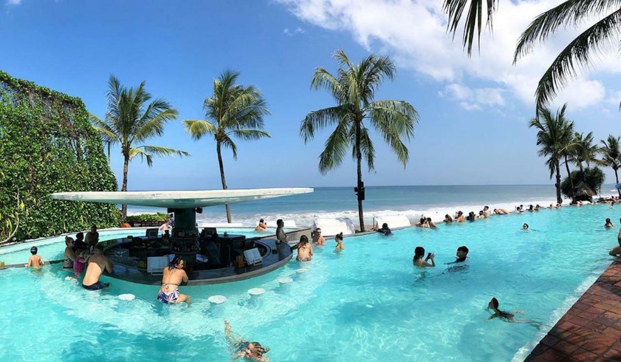 Villa Kaira Estate Canggu Екстериор снимка